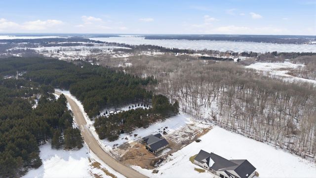 7215 Emerald Drive NE, Alexandria, MN 56308