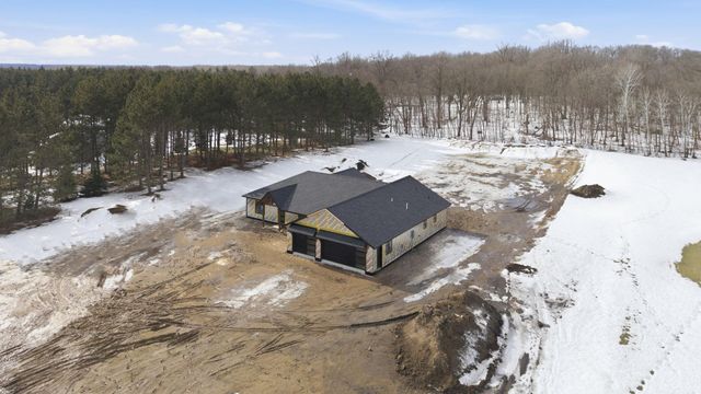 7215 Emerald Drive NE, Alexandria, MN 56308