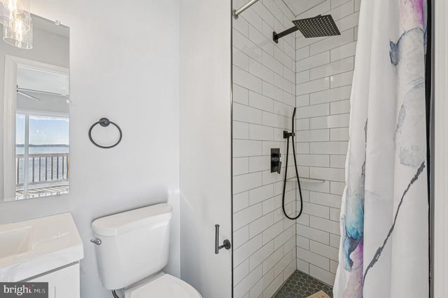 120 VILLA CAPRI CIR, Essex, MD 21221