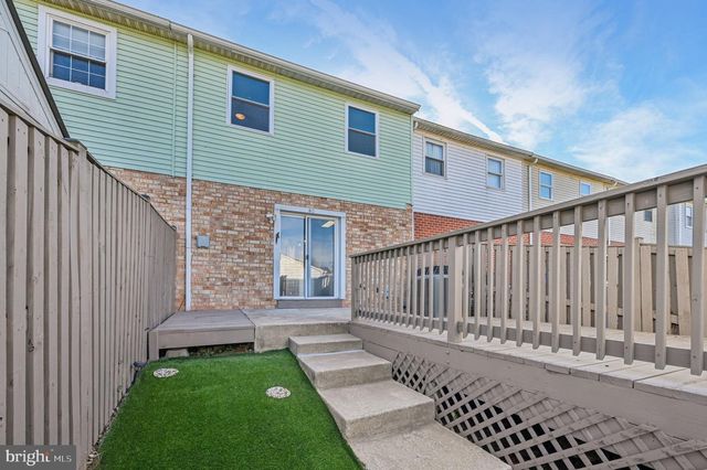 120 VILLA CAPRI CIR, Essex, MD 21221