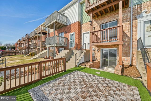 120 VILLA CAPRI CIR, Essex, MD 21221