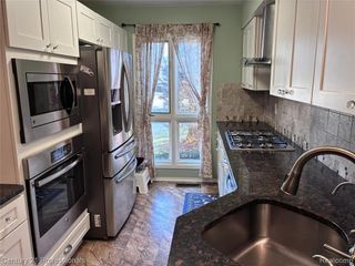 1082 Greenhills Drive, Ann Arbor, MI 48105