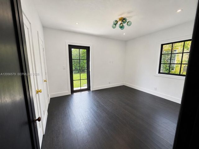 1213 Aguila Ave, Coral Gables, FL 33134