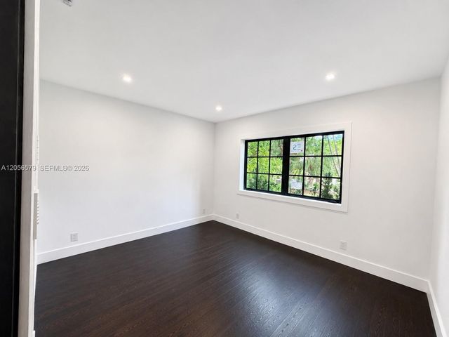 1213 Aguila Ave, Coral Gables, FL 33134