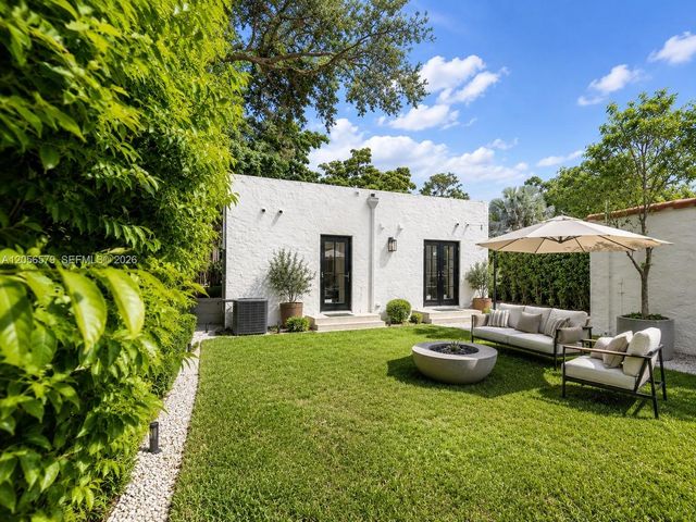 1213 Aguila Ave, Coral Gables, FL 33134