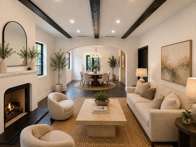 1213 Aguila Ave, Coral Gables, FL 33134