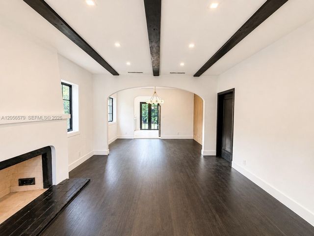 1213 Aguila Ave, Coral Gables, FL 33134