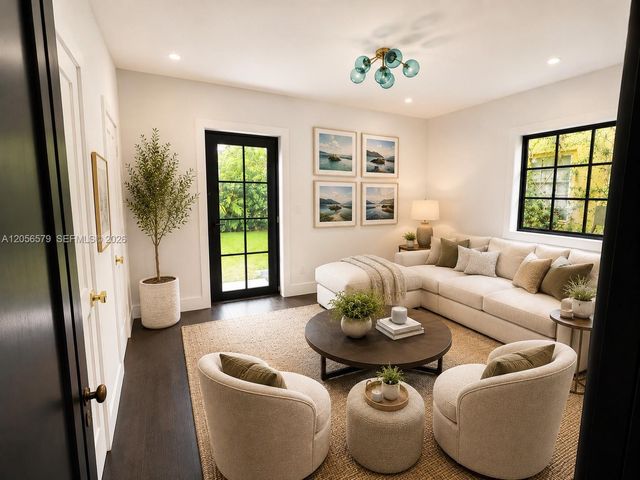 1213 Aguila Ave, Coral Gables, FL 33134