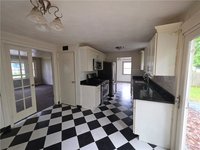65 Ferncrest Drive, East Providence, RI 02915