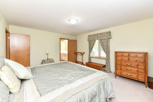 8836 Westminster Court, Indianapolis, IN 46256