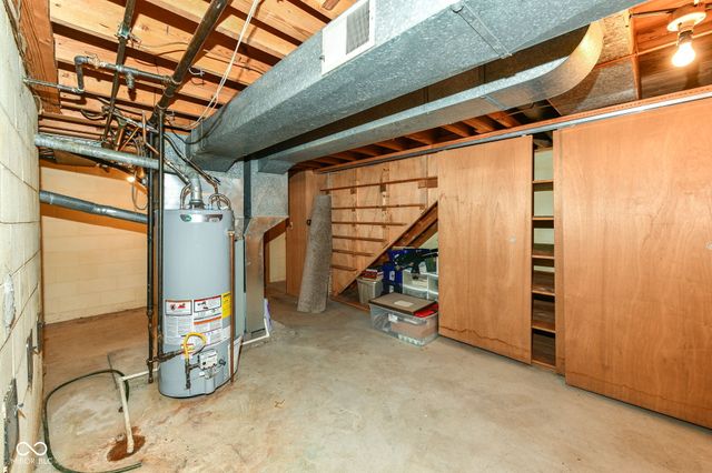 8836 Westminster Court, Indianapolis, IN 46256