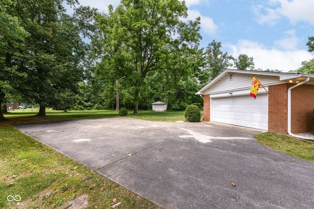 8836 Westminster Court, Indianapolis, IN 46256