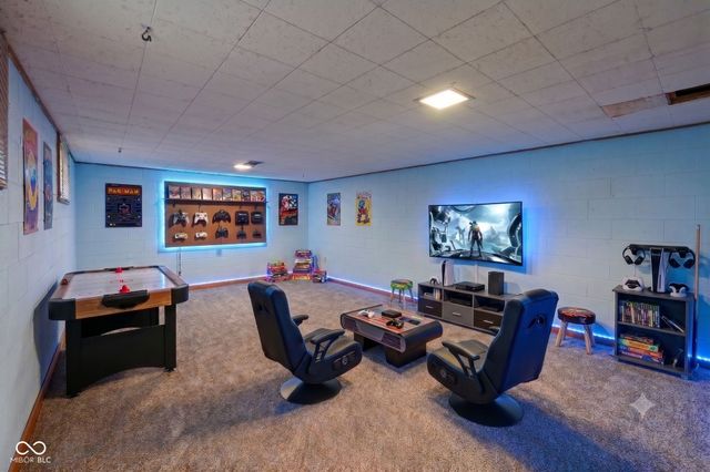 8836 Westminster Court, Indianapolis, IN 46256