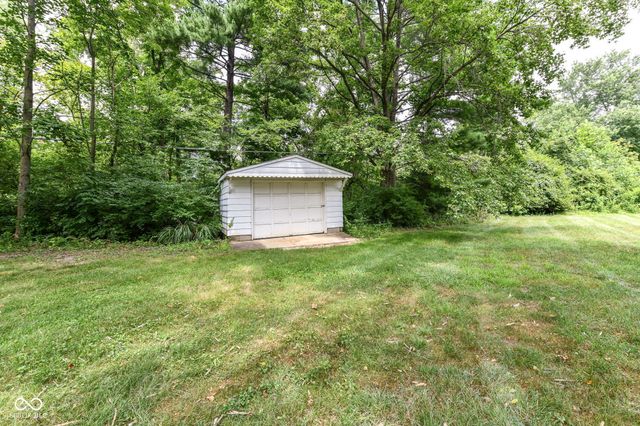 8836 Westminster Court, Indianapolis, IN 46256