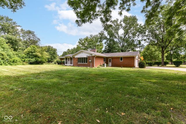 8836 Westminster Court, Indianapolis, IN 46256
