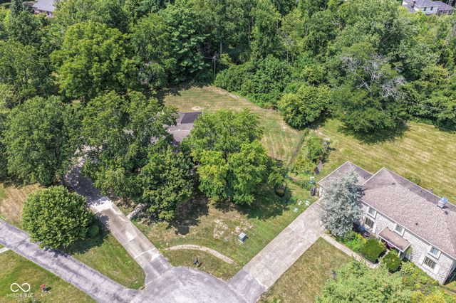 8836 Westminster Court, Indianapolis, IN 46256