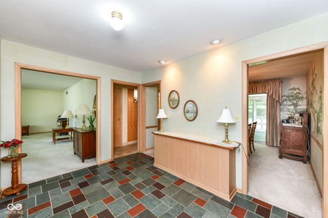 8836 Westminster Court, Indianapolis, IN 46256