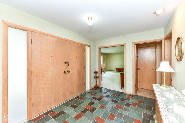 8836 Westminster Court, Indianapolis, IN 46256