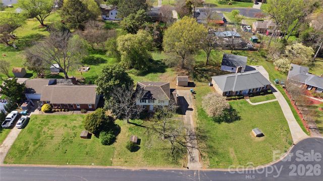 2517 Gumwood Court, Matthews, NC 28105