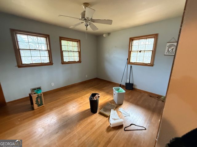 2743 Pine Hill Drive NW, Kennesaw, GA 30144