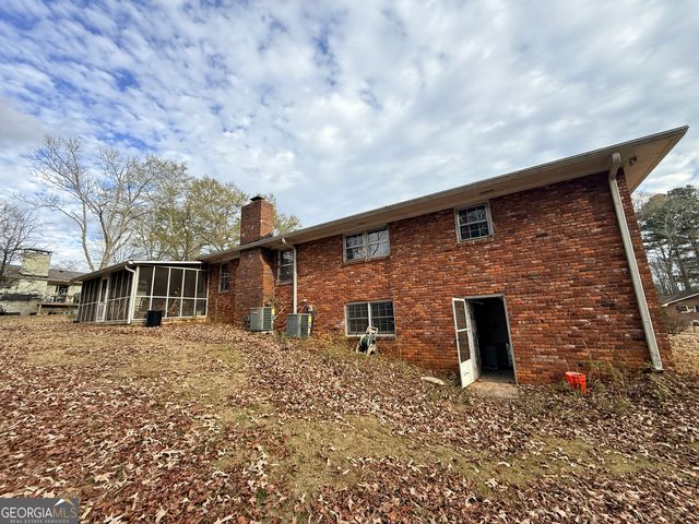 2743 Pine Hill Drive NW, Kennesaw, GA 30144