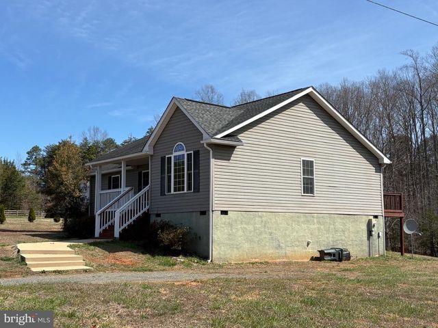 41 ELIZABETH LN, Louisa, VA 23093