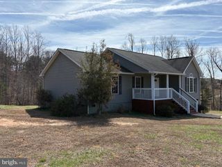 41 ELIZABETH LN, Louisa, VA 23093