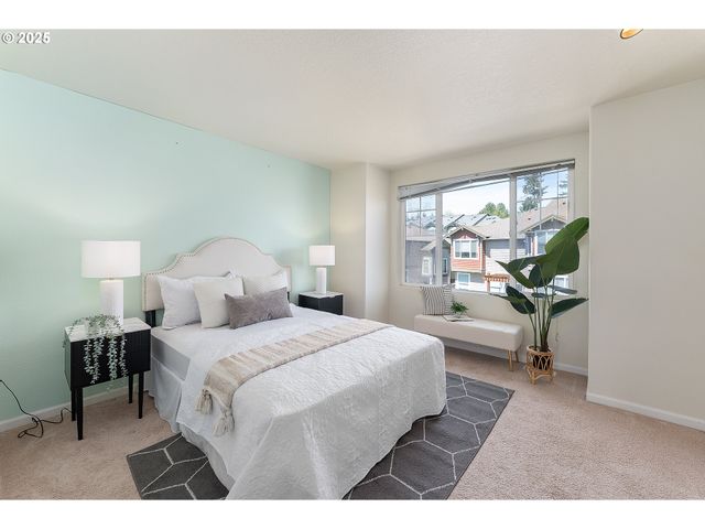 15270 Sw SPARROW Loop 103, Beaverton, OR 97007