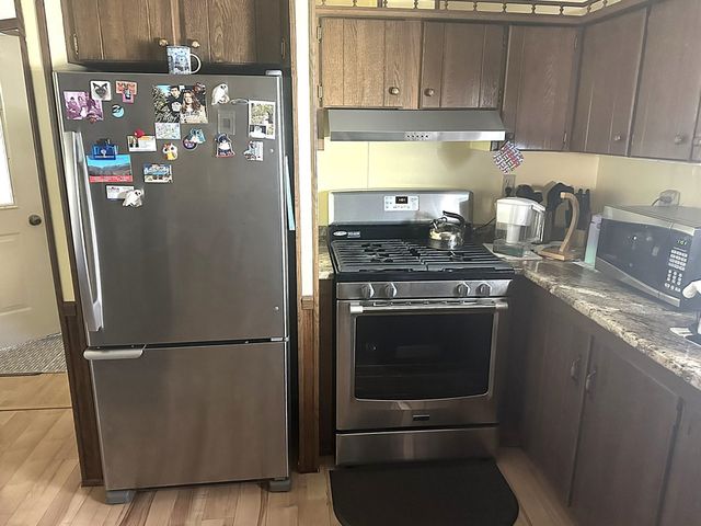 141 Lancaster Rd Trlr 14, Gorham, NH 03581