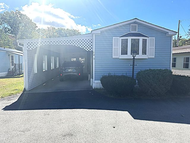 141 Lancaster Rd Trlr 14, Gorham, NH 03581