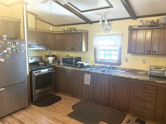 141 Lancaster Rd Trlr 14, Gorham, NH 03581