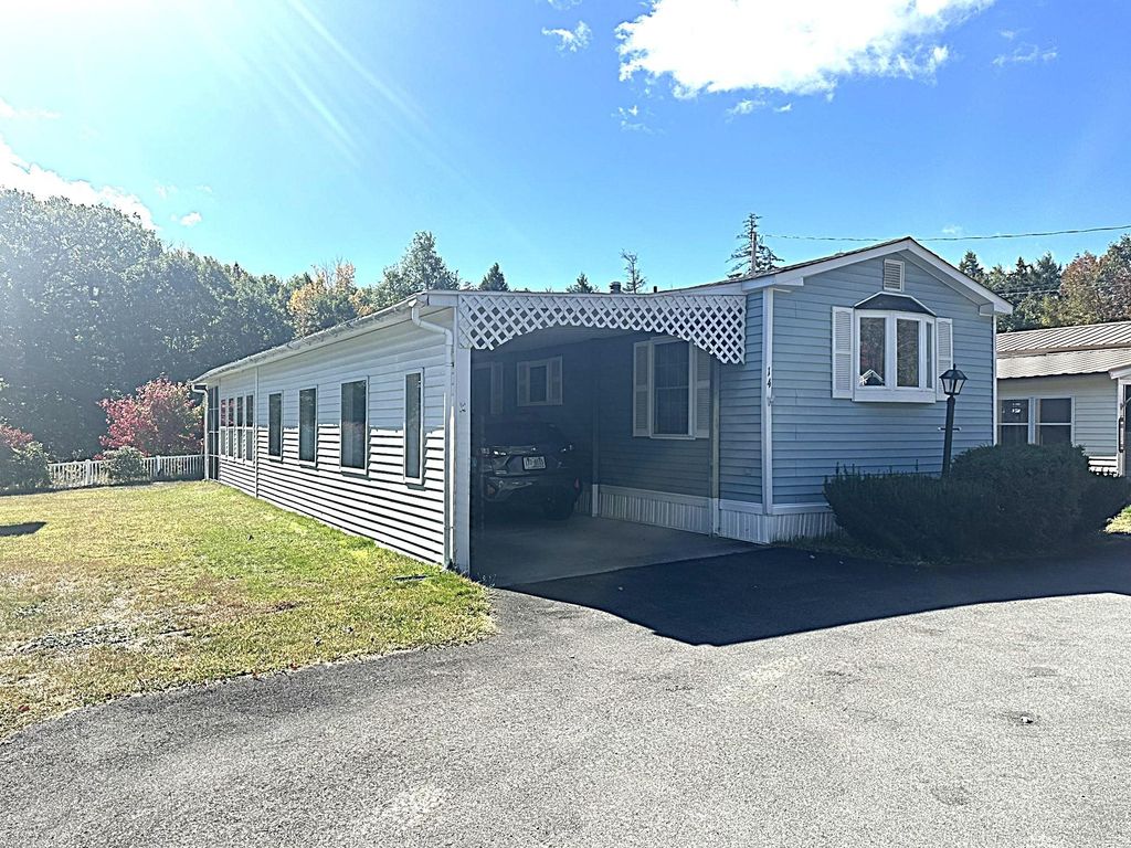 141 Lancaster Rd Trlr 14, Gorham, NH 03581