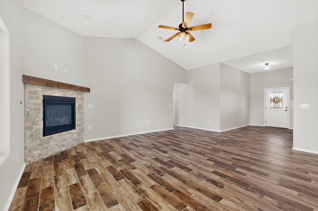 3 Fox Den Road, Los Lunas, NM 87031