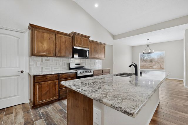 3 Fox Den Road, Los Lunas, NM 87031