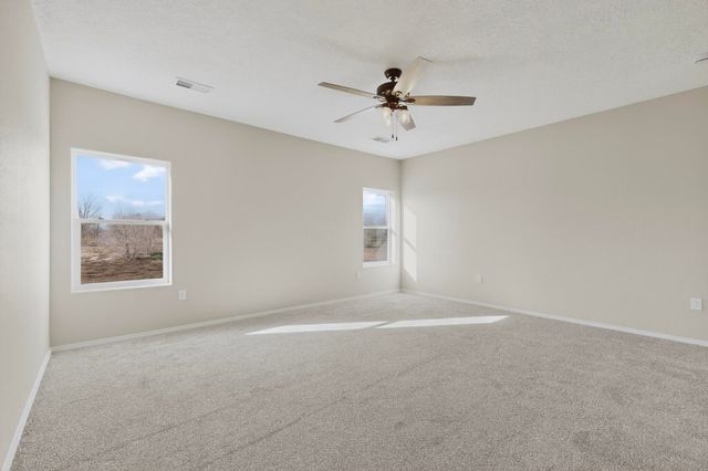 3 Fox Den Road, Los Lunas, NM 87031