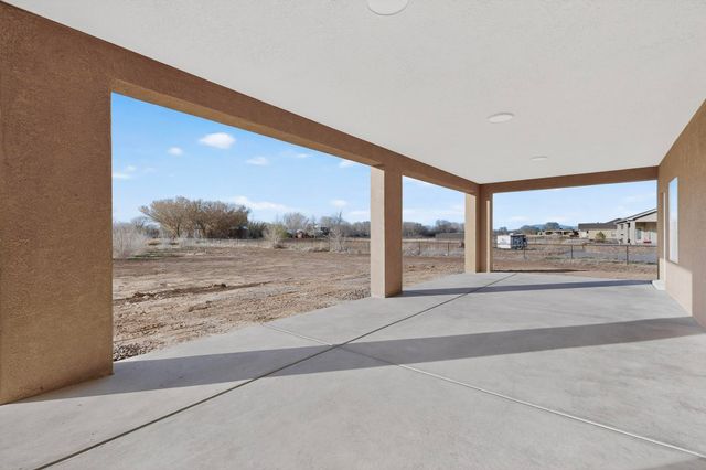 3 Fox Den Road, Los Lunas, NM 87031