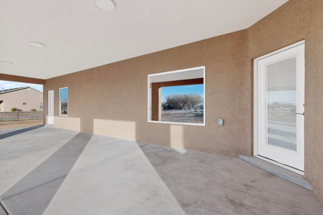 3 Fox Den Road, Los Lunas, NM 87031