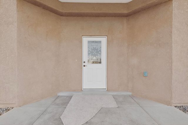 3 Fox Den Road, Los Lunas, NM 87031