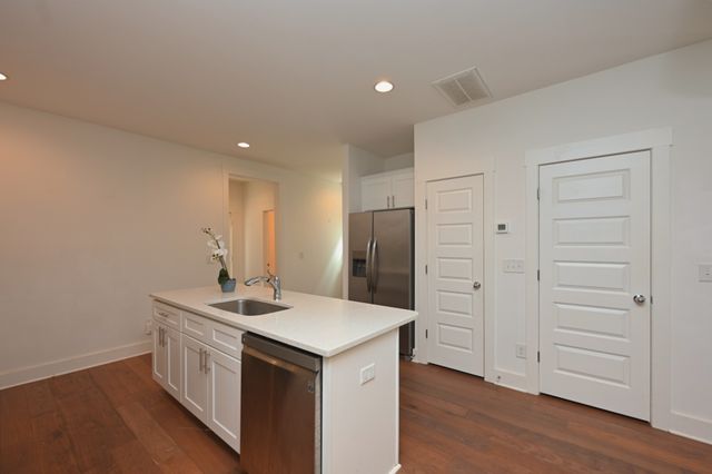 422 Creative Way, Madison, TN 37115