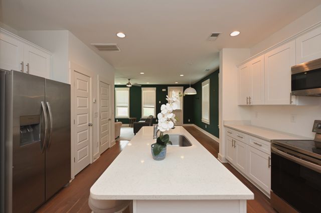 422 Creative Way, Madison, TN 37115