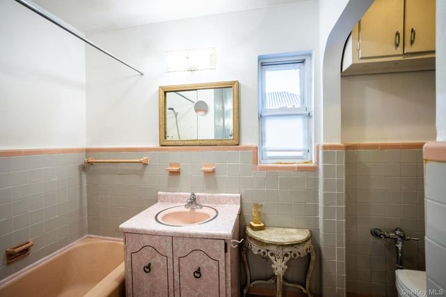 82-41 215th Street, Hollis Hills, NY 11427