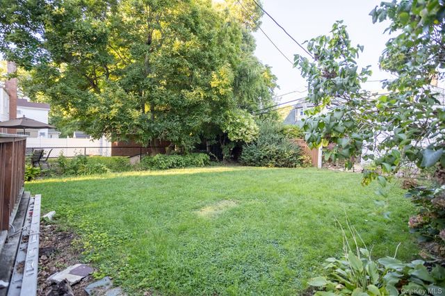 82-41 215th Street, Hollis Hills, NY 11427