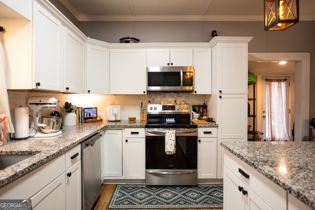 7 Cotton Avenue, Porterdale, GA 30014