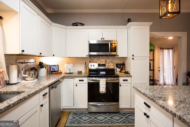 7 Cotton Avenue, Porterdale, GA 30014