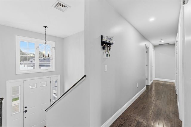 117 Farland Cir, New Bedford, MA 02745