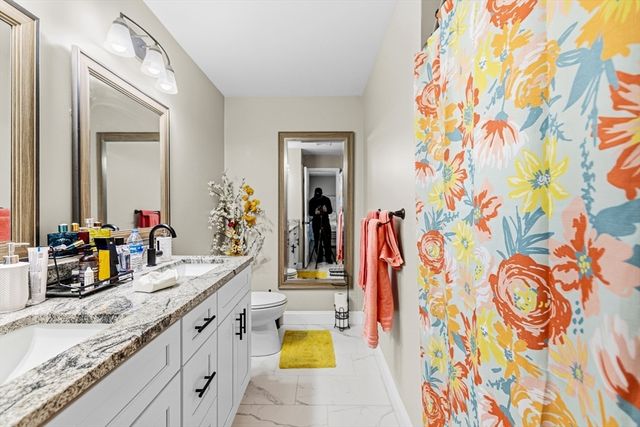 117 Farland Cir, New Bedford, MA 02745