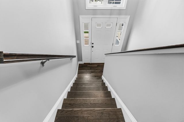 117 Farland Cir, New Bedford, MA 02745