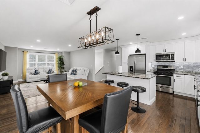 117 Farland Cir, New Bedford, MA 02745