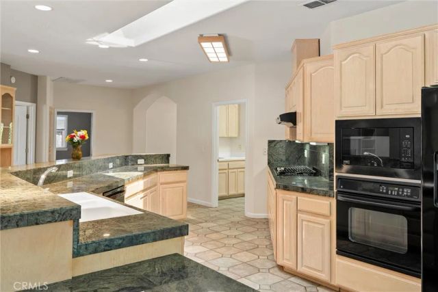 43 Edgewater Court, Chico, CA 95928