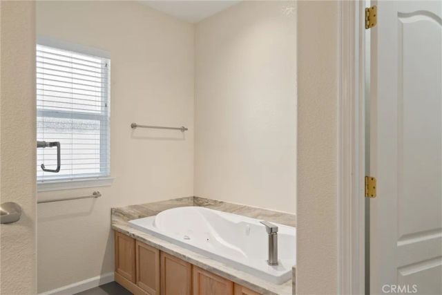 43 Edgewater Court, Chico, CA 95928